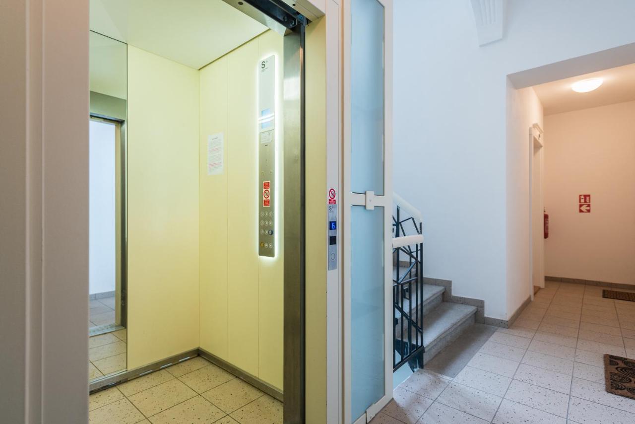 Beautiful Mala Strana Studio By Easybnb Praga Exterior foto